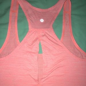 Workout tops